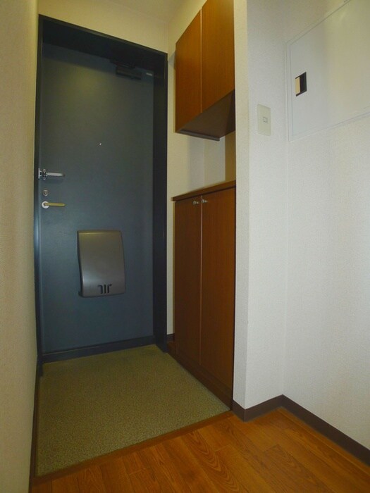 物件内観写真17　(玄関)