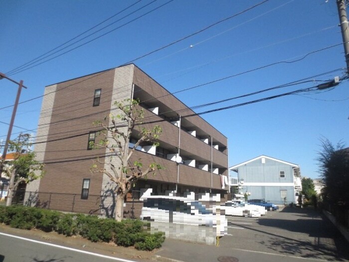 物件外観写真2　(駐車場)