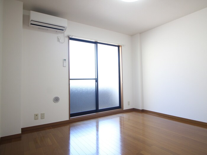 物件内観写真13　(居室)