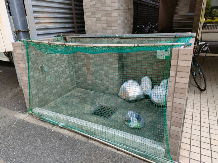 物件外観写真6　(建物設備)