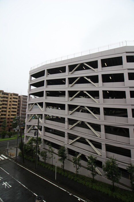 物件内観写真16　(ベランダ・バルコニー)