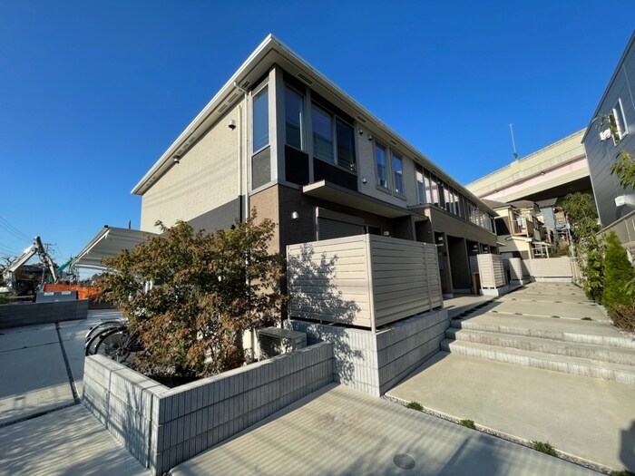 物件外観写真2　(外観写真)