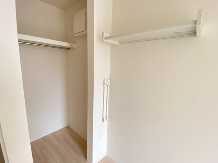 物件内観写真10　(収納)