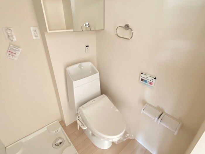 物件内観写真14　(トイレ)