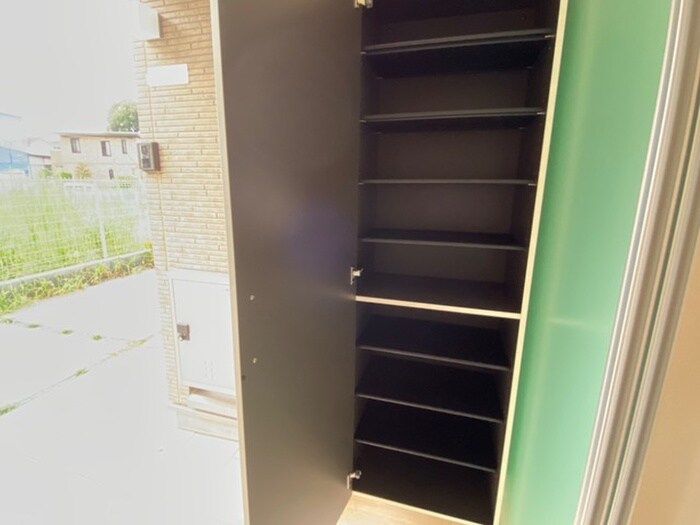 物件内観写真18　(靴箱)