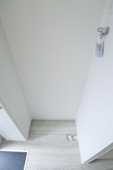 物件内観写真12　(洗濯機置場)