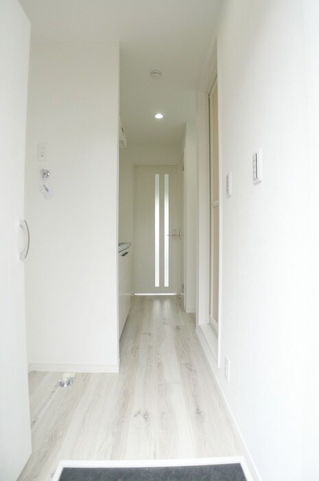 物件内観写真19　(玄関)