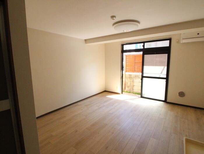 物件内観写真16　(居室)