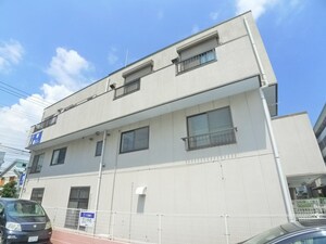 スカイビル外観写真
