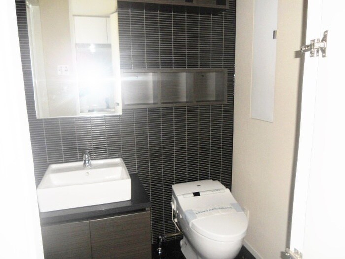 物件内観写真11　(洗面)