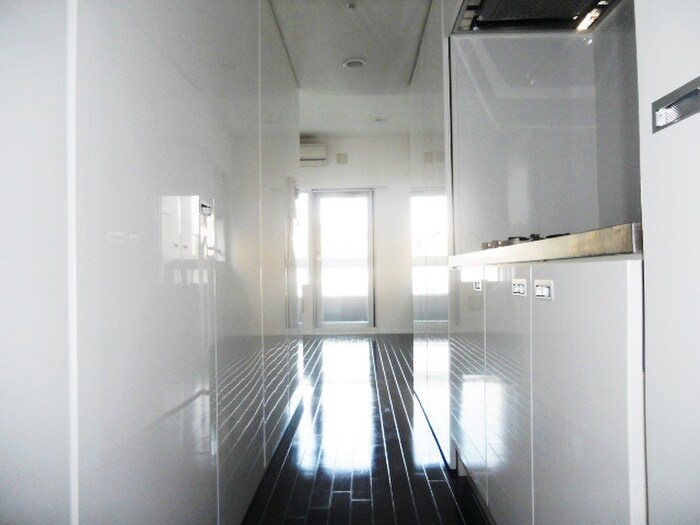 物件内観写真13　(廊下)