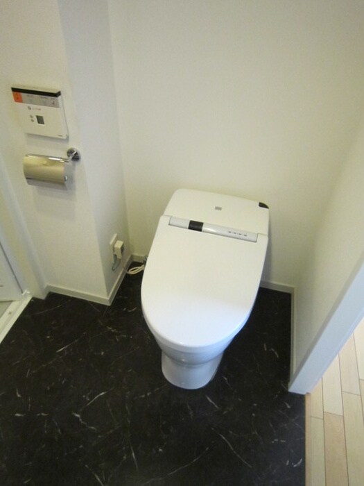 物件内観写真15　(トイレ)