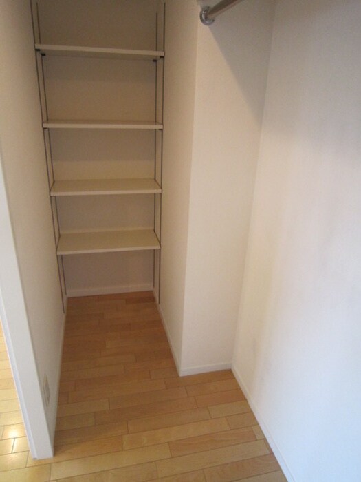 物件内観写真16　(収納)