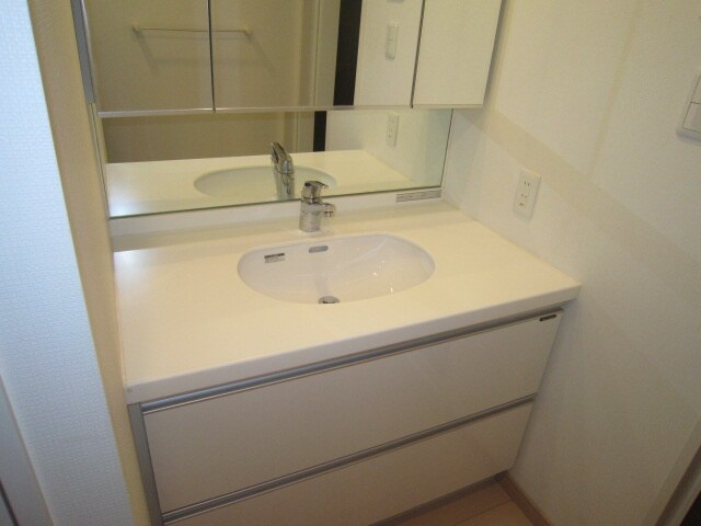 物件内観写真12　(洗面)