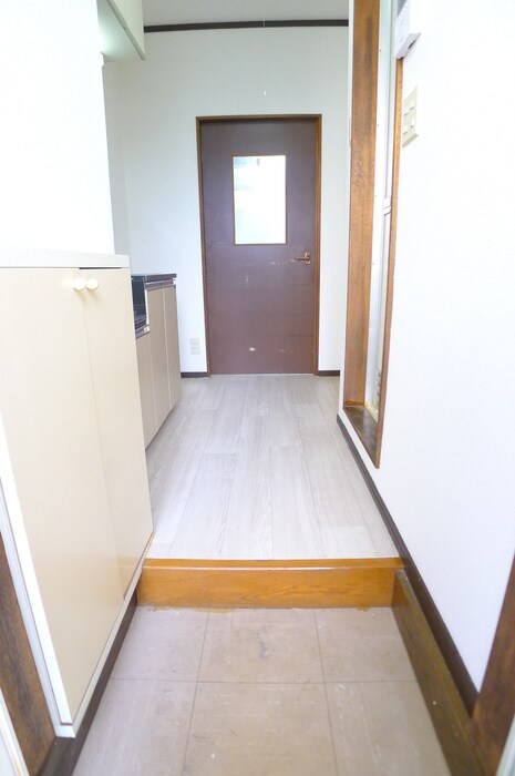 物件内観写真21　(玄関)