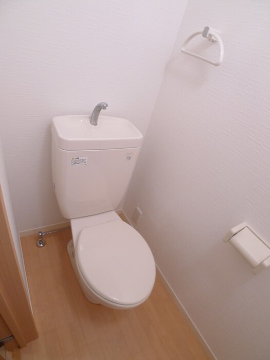 物件内観写真10　(トイレ)