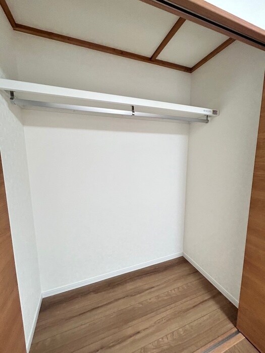 物件内観写真12　(収納)