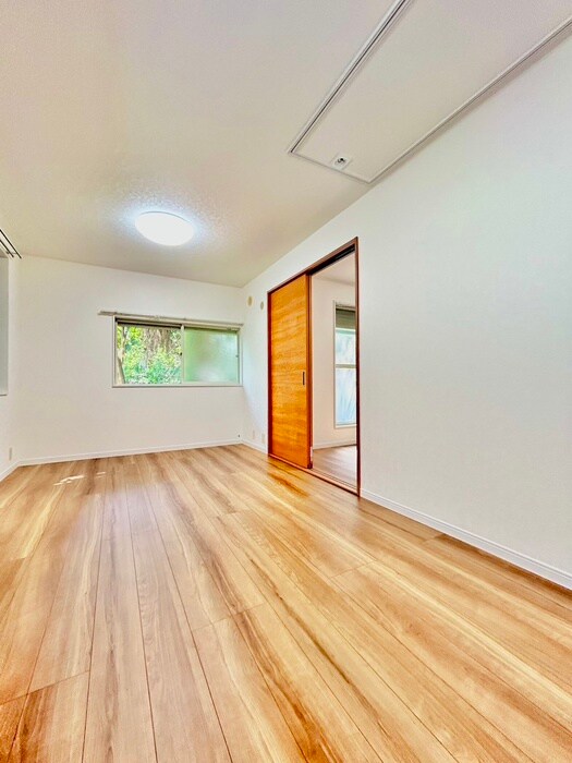 物件内観写真18　(居室)