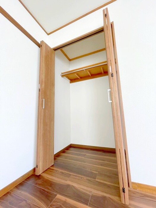 物件内観写真10　(収納)