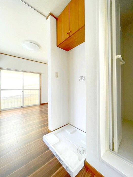 物件内観写真19　(洗濯機置場)