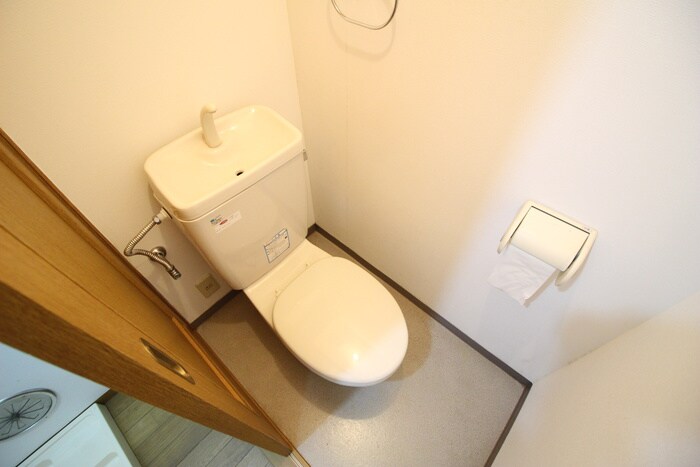 物件内観写真9　(トイレ)