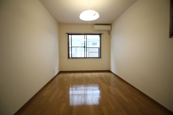 物件内観写真10　(居室)