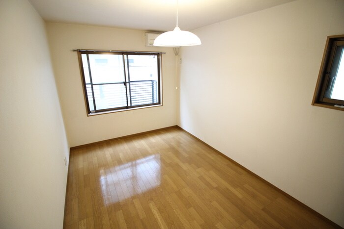 物件内観写真11　(居室)