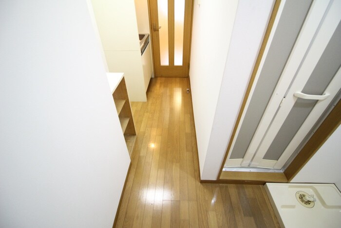 物件内観写真20　(廊下)