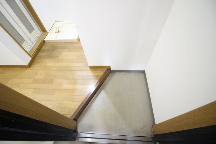 物件内観写真21　(玄関)