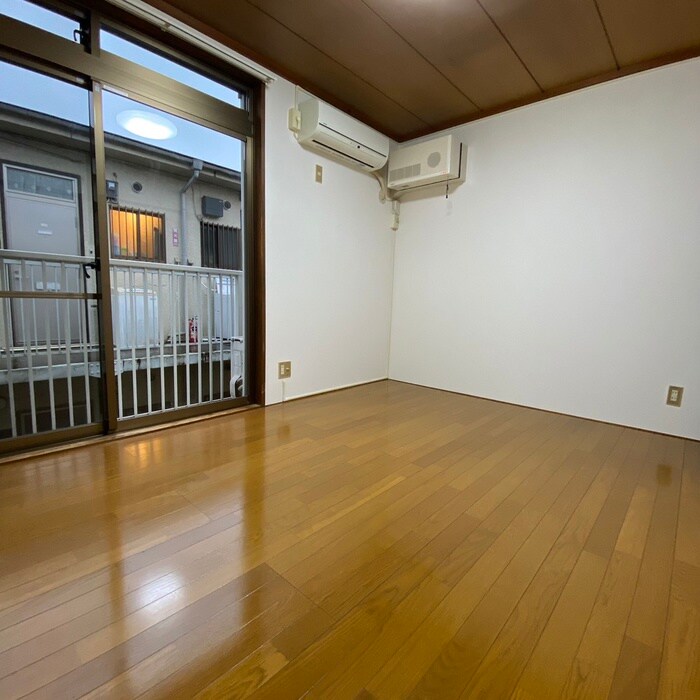 物件内観写真10　(居室)