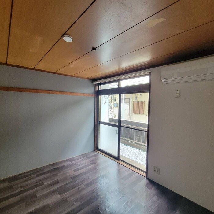 物件内観写真10　(居室)