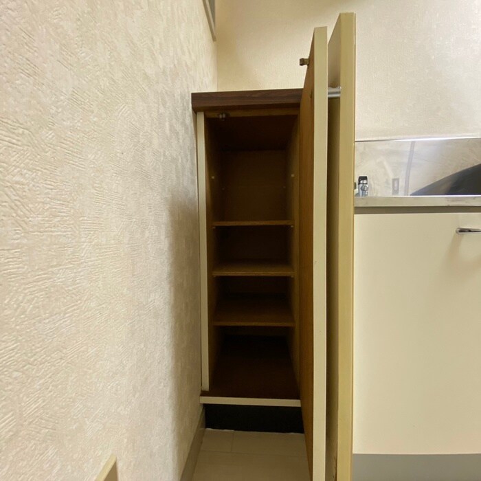 物件内観写真16　(玄関)