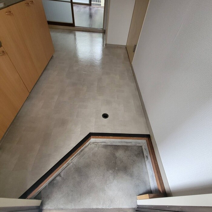 物件内観写真21　(玄関)