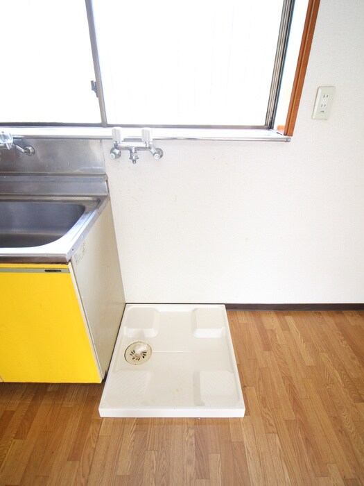 物件内観写真15　(洗濯機置場)