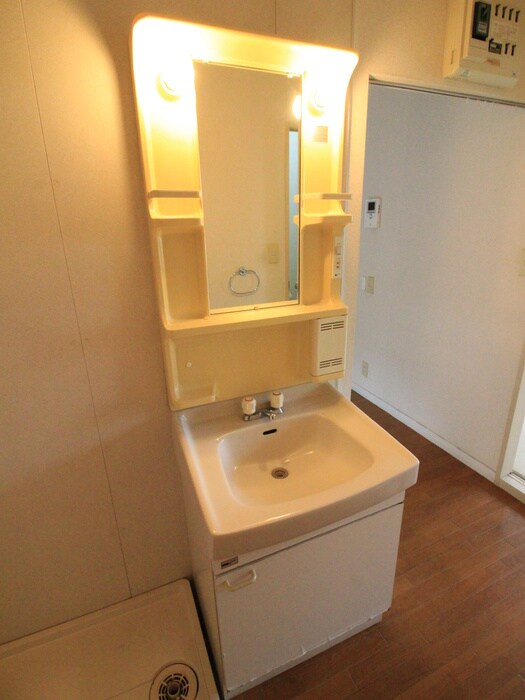 物件内観写真10　(洗面)