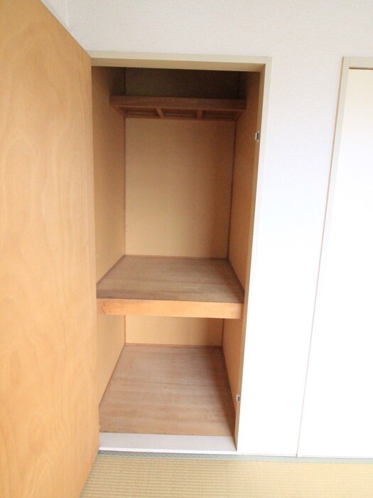 物件内観写真13　(収納)