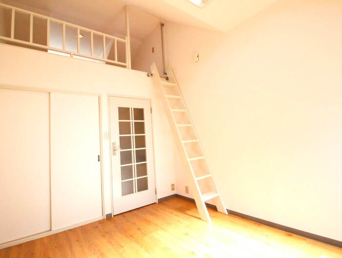 物件内観写真9　(居室)