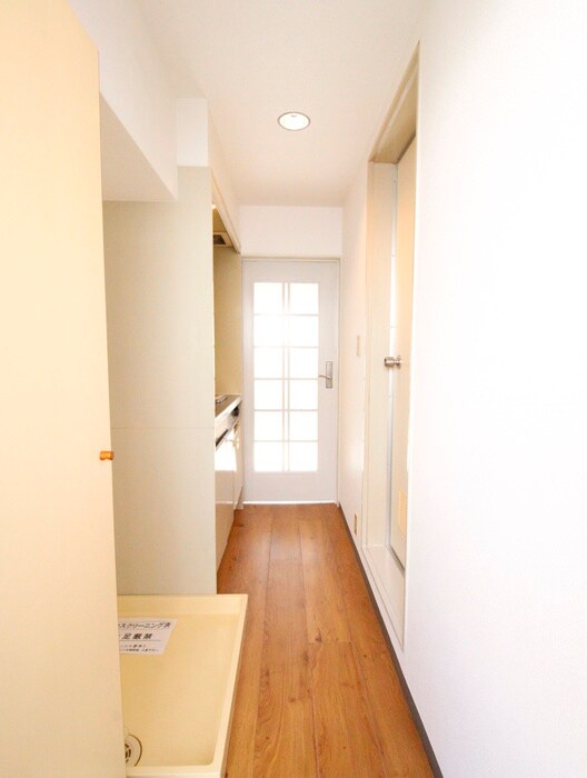 物件内観写真21　(廊下)