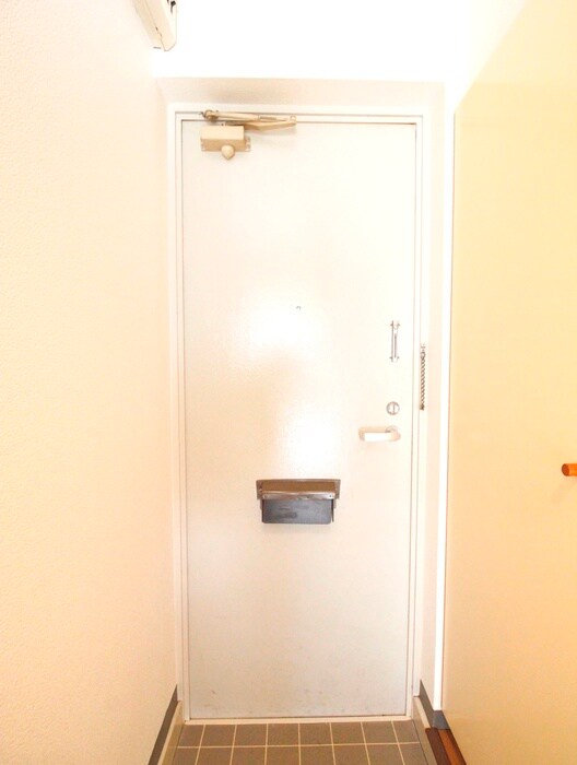 物件内観写真22　(玄関)