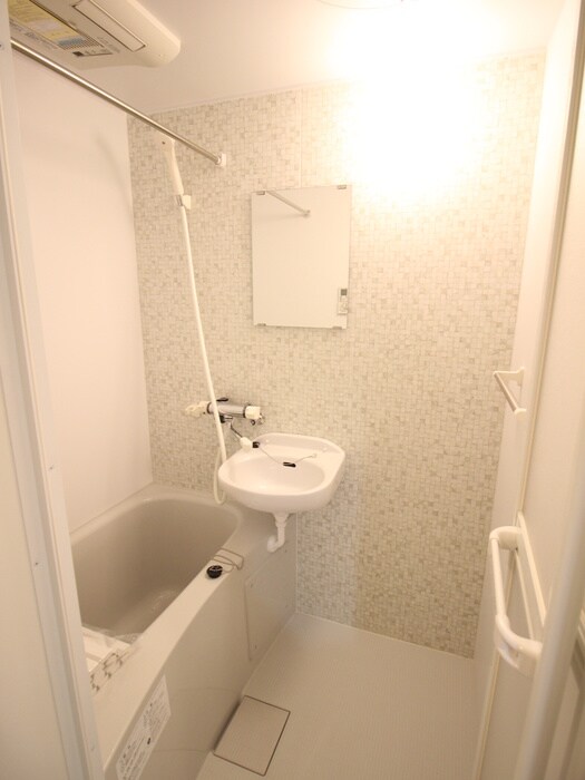 物件内観写真13　(バス／シャワールーム等)