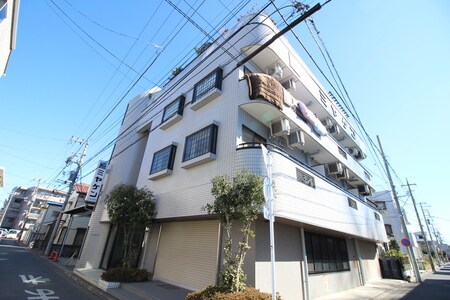 メゾンパ－ラミ－外観写真