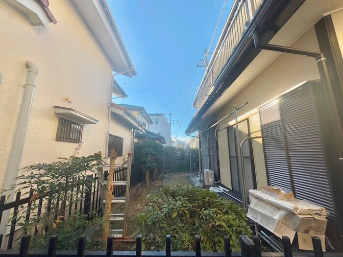 物件内観写真21　(室内からの展望)