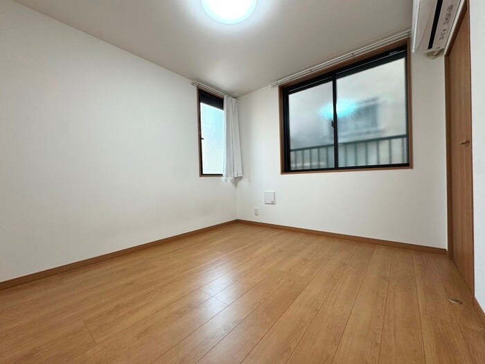 物件内観写真9　(居室)