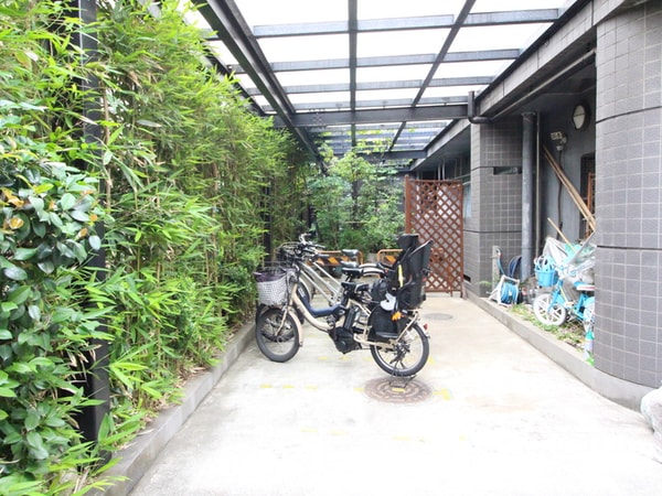 駐輪場