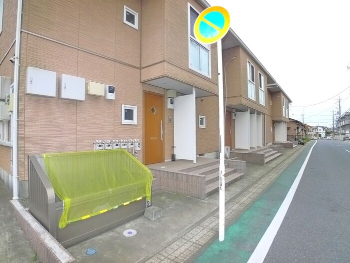 物件外観写真4　(建物設備)