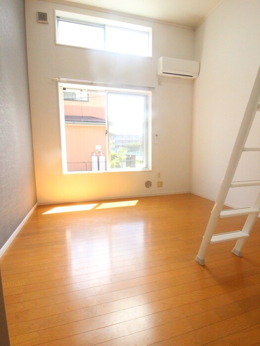 物件内観写真7　(居室)