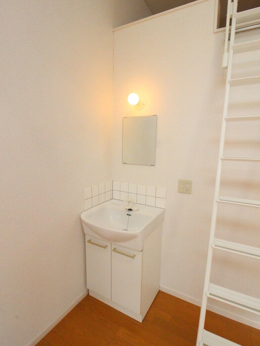 物件内観写真11　(洗面)