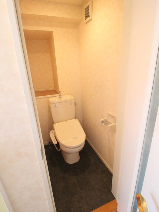 物件内観写真16　(トイレ)