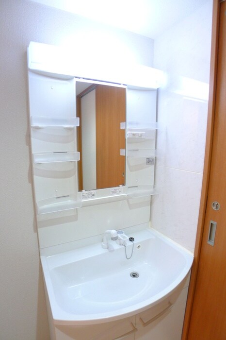 物件内観写真11　(洗面)