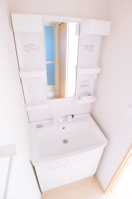 物件内観写真10　(洗面)